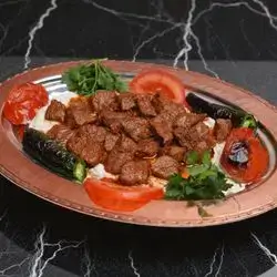 Ali Nazek