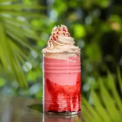 Strawberry milkshake 