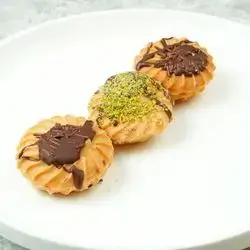 Petit Four