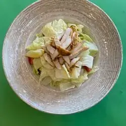 Diet Caesar Salad with Chicken