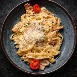Fettuccine Alfredo