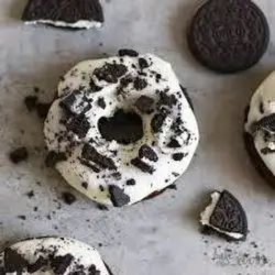 Crunchy Oreo Donut