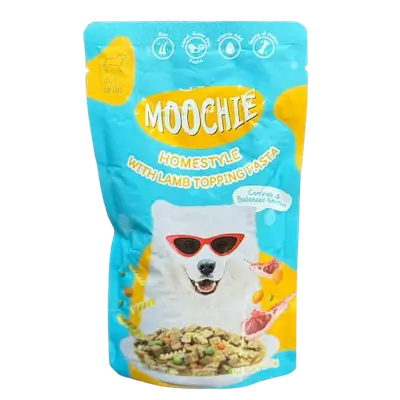Moochie Homestyle Wet Dog Food with Lamb Topping Pasta.