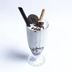 Oreo Milk Shake