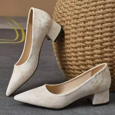 MonaNise Women's Fashion Green Pointed Low Vamp Pump Shoes - Size: 36