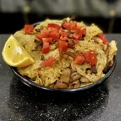 Tashreeb With Broad Beans With Fat And One Egg