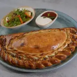 Bella Pizza With Meat