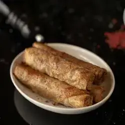 Mosakhan Roll