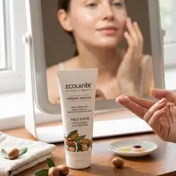 ECOLATIER FACE SCRUB