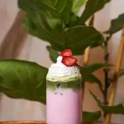 Iced Strawberry Matcha