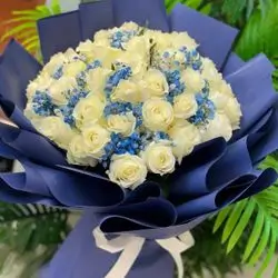 چەپکە گوڵی سروشتی ڕۆزی سپی و جیسو فیل
