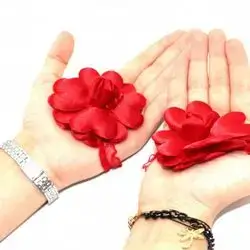 Henna hand roses 12