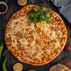 Lahmacun With Cheese