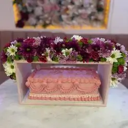 Special Chocolate Cake For 8 Person With Flower