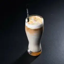 ئایس لاتێ
