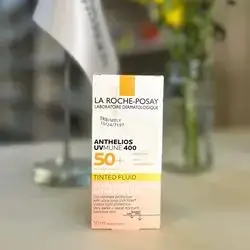 La Roche Posay anthelios 50+ UVMUNE 400 tinted fluid sunscreen