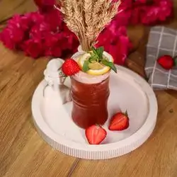 Strawberry Ice Tea