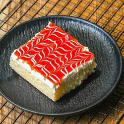 Tralicha Cake