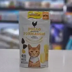 Gimcat Crunchy Snack ( Chicken With Cheese ) 50g