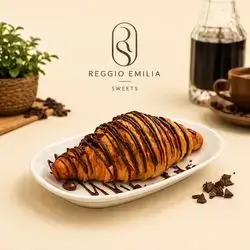 Nutella Croissant