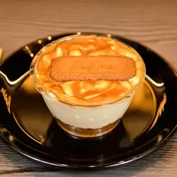Lotus Cake