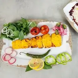 Saffron Rice And Chicken Tikka