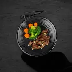Honey Garlic Steak Bites (470 Cal | P:41G)