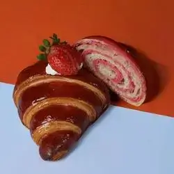 Strawberry Croissant