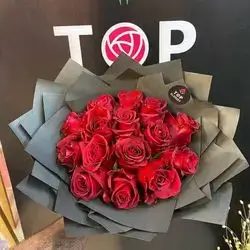 Red Roses Flower Bouquet