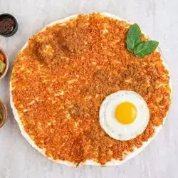 Large Lahmacun with Egg