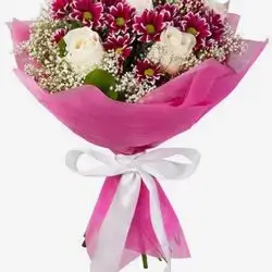 5 White Roses With Dawwdi With Gypsophila