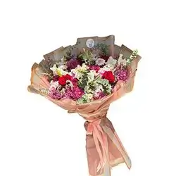 Red Rose Bouquet With Accessories