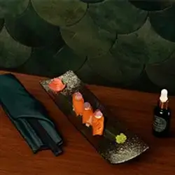 Salmon Nigiri