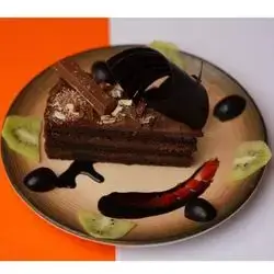 Kit Kat Cake