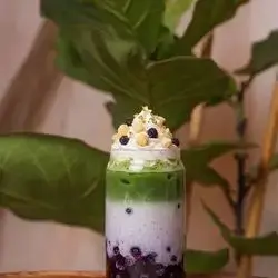Iced Blueberry Matcha