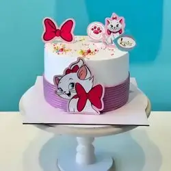 marie cat cake vanilla  8 people