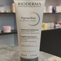 bioderma pigmentbio foaming cream 200ml brightening cleanser exfoliates , evens out skin tone , dark spots - sensitive skin