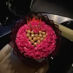 70 Pink Rose & Raferro Chocolate Vip Bouquet