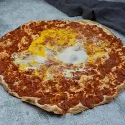 Lahmacun With Egg