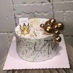 Crown Cake For 8 Person