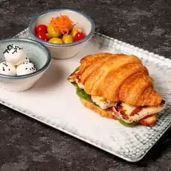 Halloumi Croissant