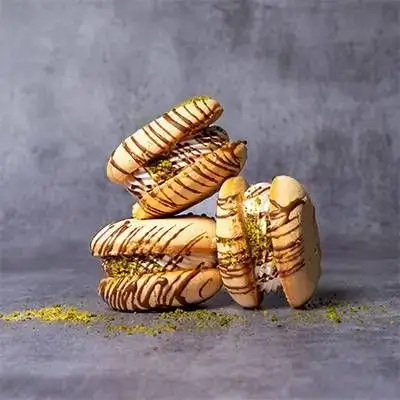 Pistachio Macaron - 10 Pcs