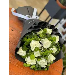 Bouquet Of White Flowers With Accessories, 14 Flowers