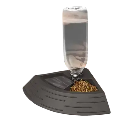 E884 Reptile feeder