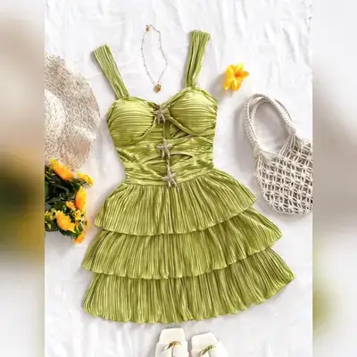 Soleia Green Ruched Metal Starfish Cutout Ruffle Decor Dress - XS