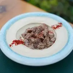 Hummus With Meat