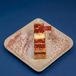 Tiramisu Cake