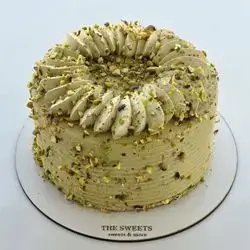 Pistachio Cake 6 Person