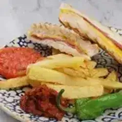 Egg with Roasted Bread - 3 Pieces