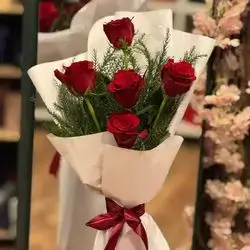 Red Flowers Bouquet
